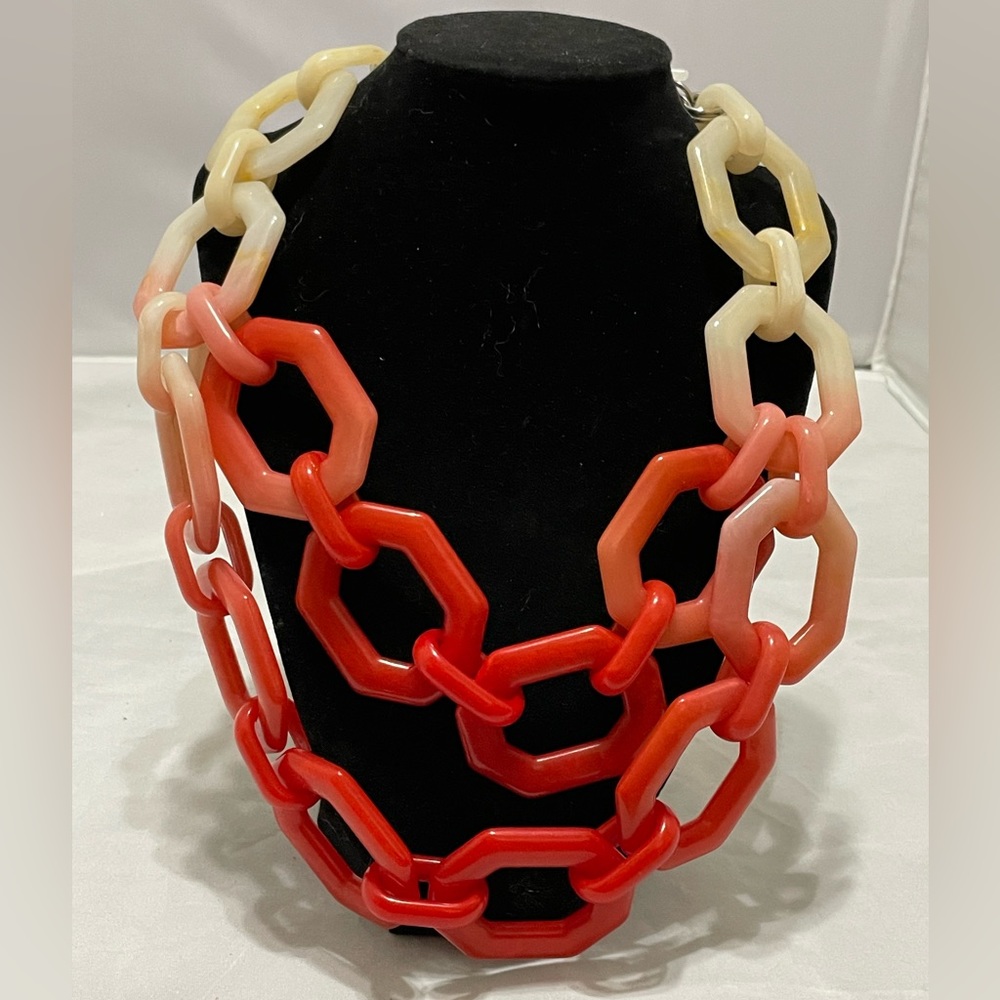 Alisha d multi chain Acrylic Necklace